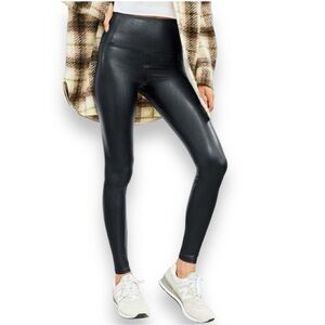 Aritzia Wilfred Leggings Daria Faux Leather Black Vegan Stretch Pants Size Small